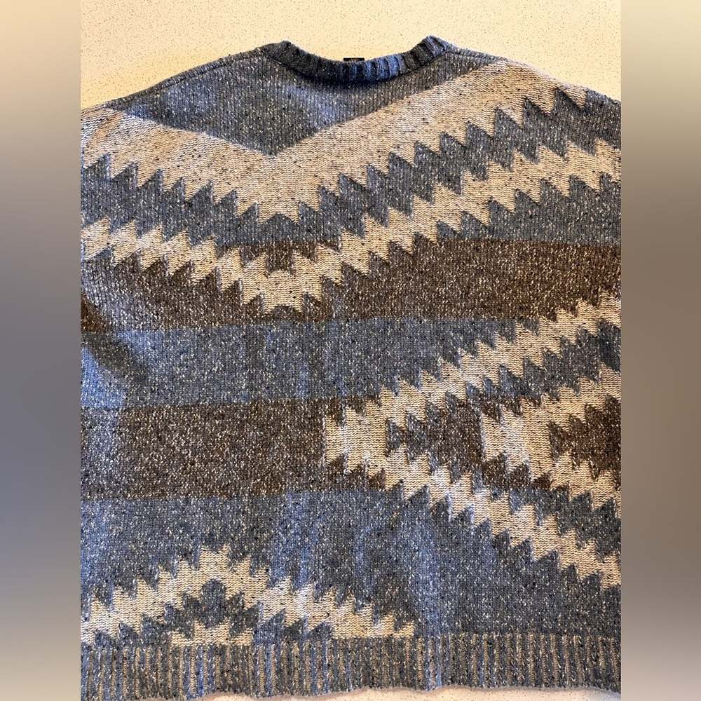 Pendleton Gray And Blue Patterned Sweater - image 8